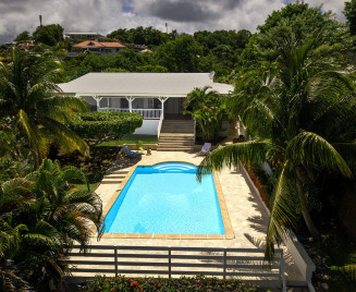 Grande-fleur-location-villa-le-cap-est-martinique-.jpg