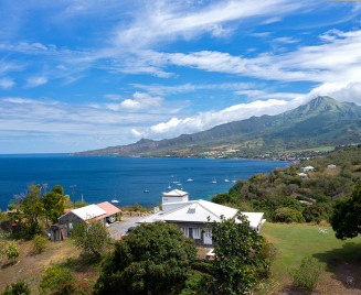 Villa Habitation Le Carbet Beauregard vue mer et volcan
