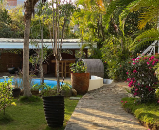 Location de charme martinique le diamant jardin