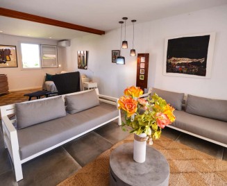 Salon TV Kreolina Sainte Luce