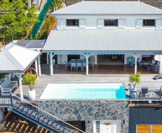 Vue aérienne de la villa Les Coraux