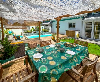 terrasse Cascade de Sainte Anne 3 chambres piscine location maison Martinique