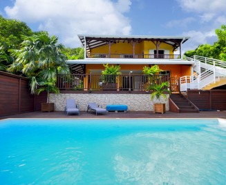 location villa sainte Anne