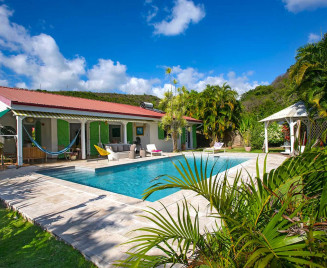 Location villa Case PIlote Martinique jardin de vetiver