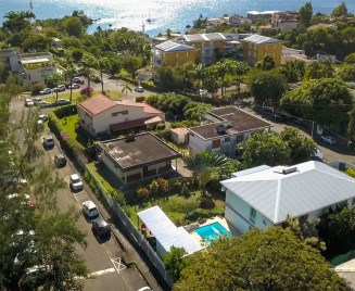 Location appartement avec piscine, 2 chambres fort de france