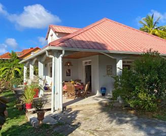 maison de vacances tartane Martinique Karacoli