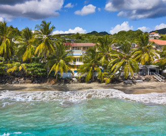 Maison sur la plage du Diamant