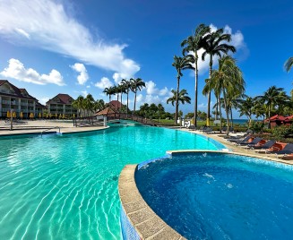 Pierre et vacance sainte luce spa piscine