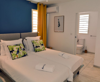 Rock and Diam's villa les pieds dans l'eau