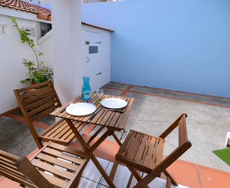 La toute petite terrasse, pour vos repas