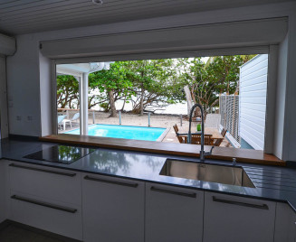 uNE CUIINE SUR LA MER MARTINIQUE