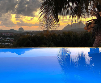 Location Villa piscine sud Martinique turquoise