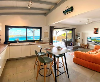 Villa Vues Bleues salon cuisine