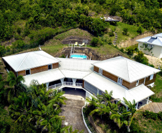 Location villa blanche du Diamant 4 chambres piscine
