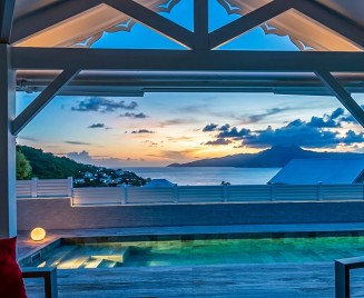 location belle villa de l anse  a l ane piscine et spa