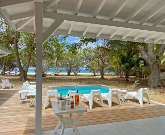 Villa de luxe Maritnique sur la plage du Diamant Sable et Rocher