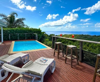 bungalow avec piscine le Carbet