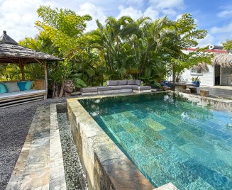 Bungalow de charme Martinique le françois piscine