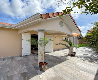 villa sainte-Luce 4 étoiles Martinique l'entrée