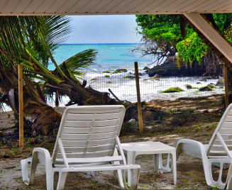 Location sur la plage le diamant bungalow