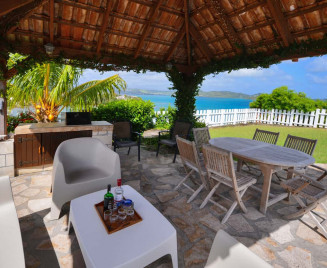 Grande villa martinique côté atlantique