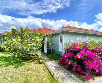 location villa Martinique sun caraibe piscine---.jpg