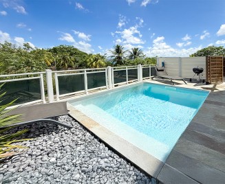 piscine villa duplex haut du golf 3 ilets