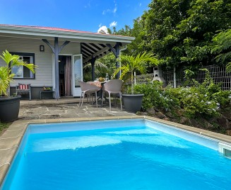 Piscine bungalow Ti papa Martinique