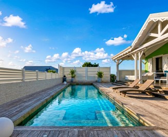 location belle villa de l anse  a l ane piscine et spa