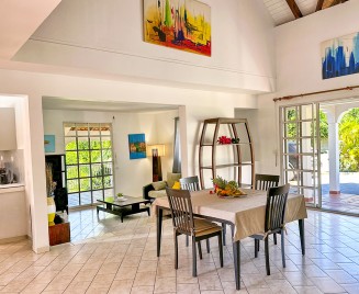 Location villa tropicale sainte Luce salon
