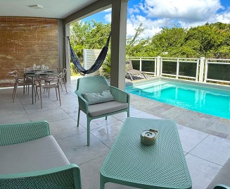 salon piscine villa duplex haut du golf 3 ilets