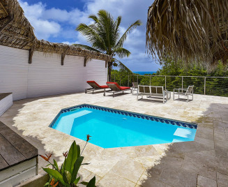 Ti Turquoise bungalow tartane