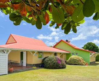 Villa mangle rouge jardin