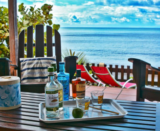 Rhum Clément sur la plage du diamant