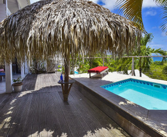 vue turquoise parasol location tartane martinique